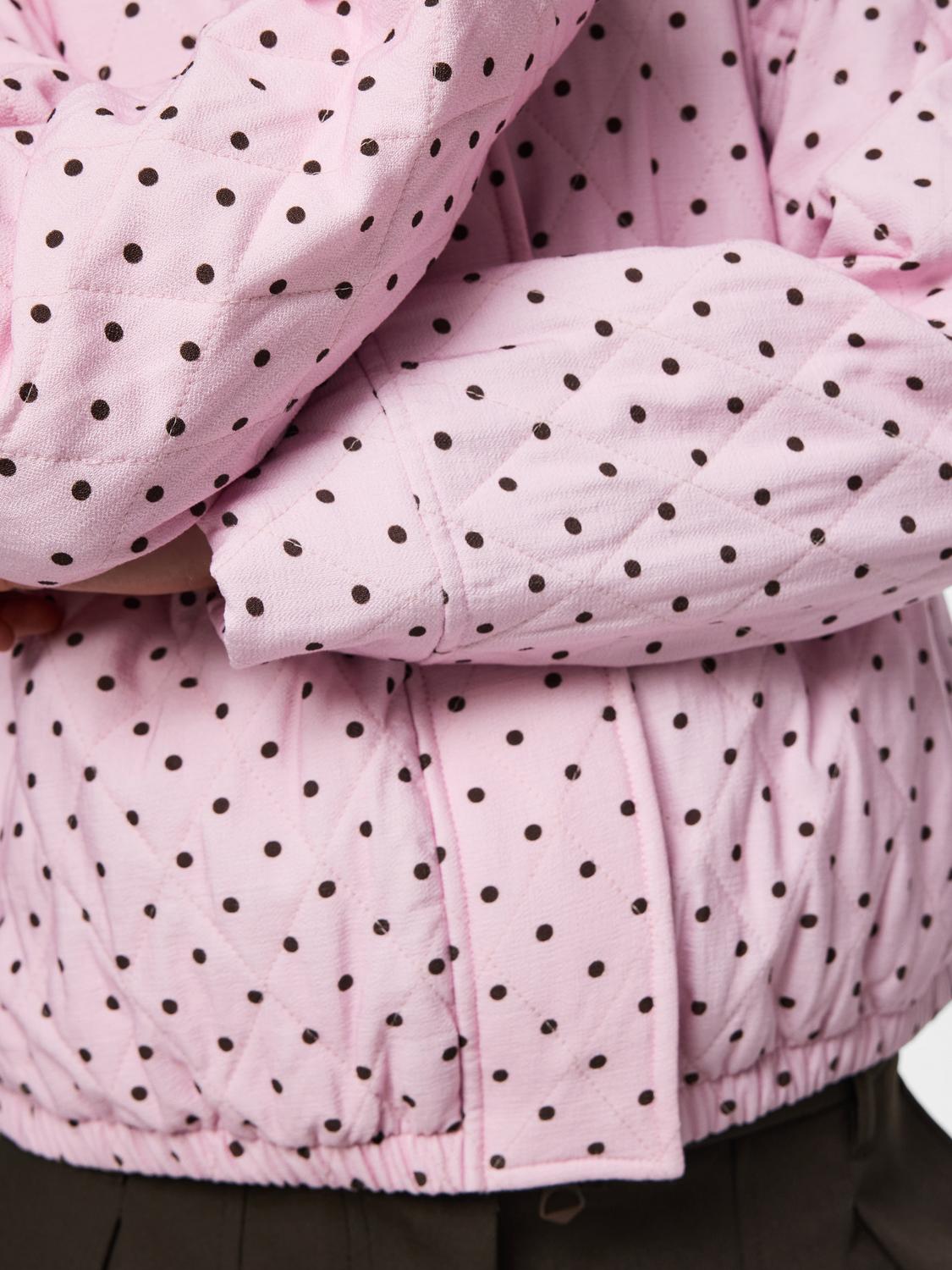 model_shot-detail